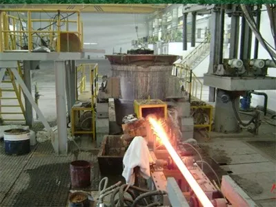 Horizontalguss aus Edelstahl